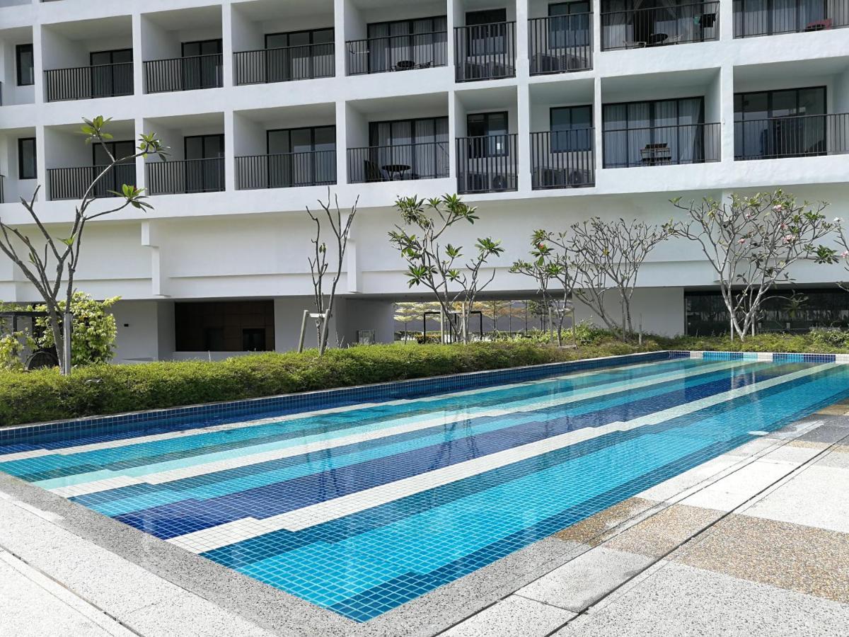 Landmark Stunning High Floor Coast View Studio #Netflix #Fast Wifi Tanjung Tokong Eksteriør billede