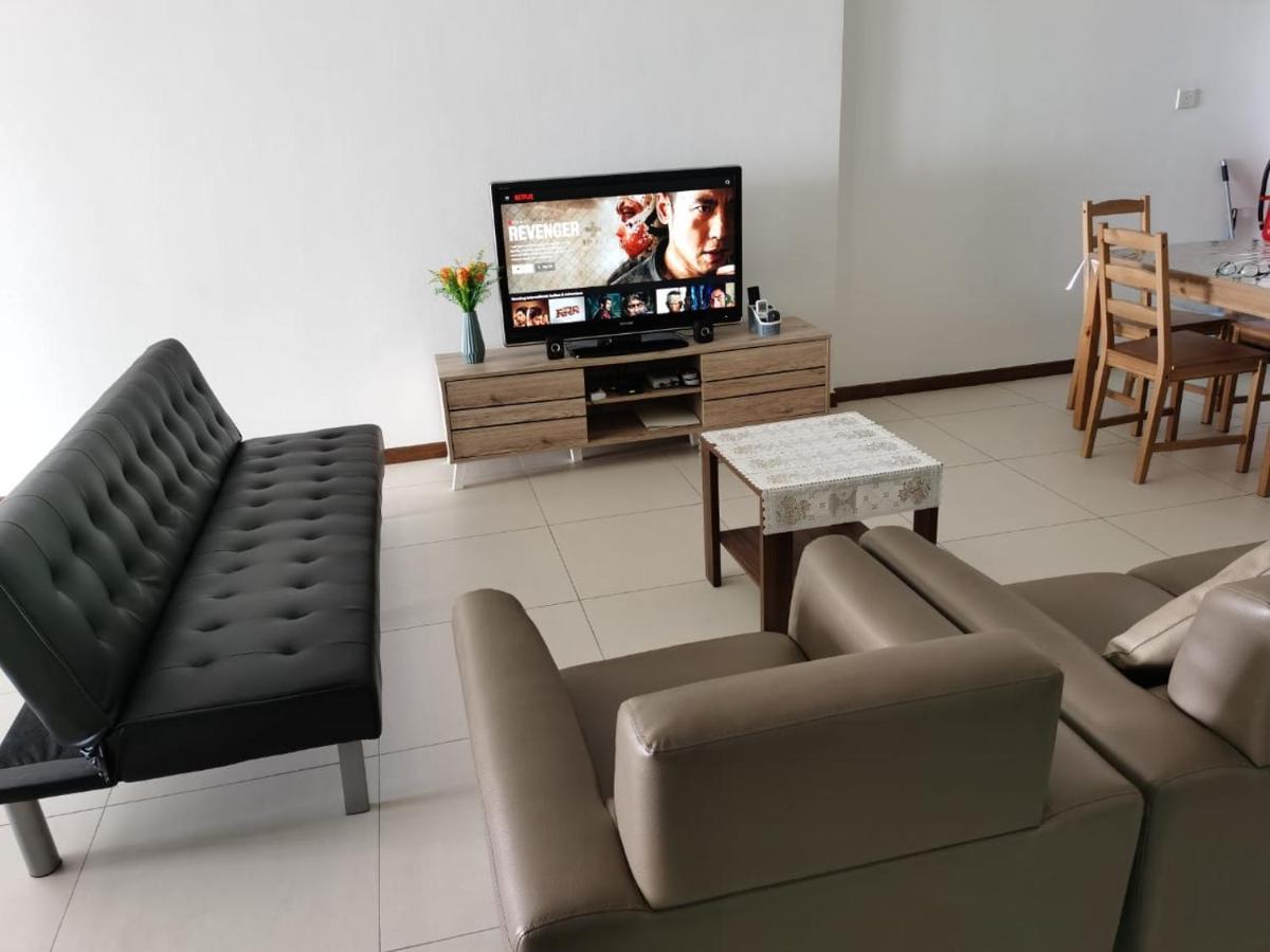 Landmark Stunning High Floor Coast View Studio #Netflix #Fast Wifi Tanjung Tokong Eksteriør billede