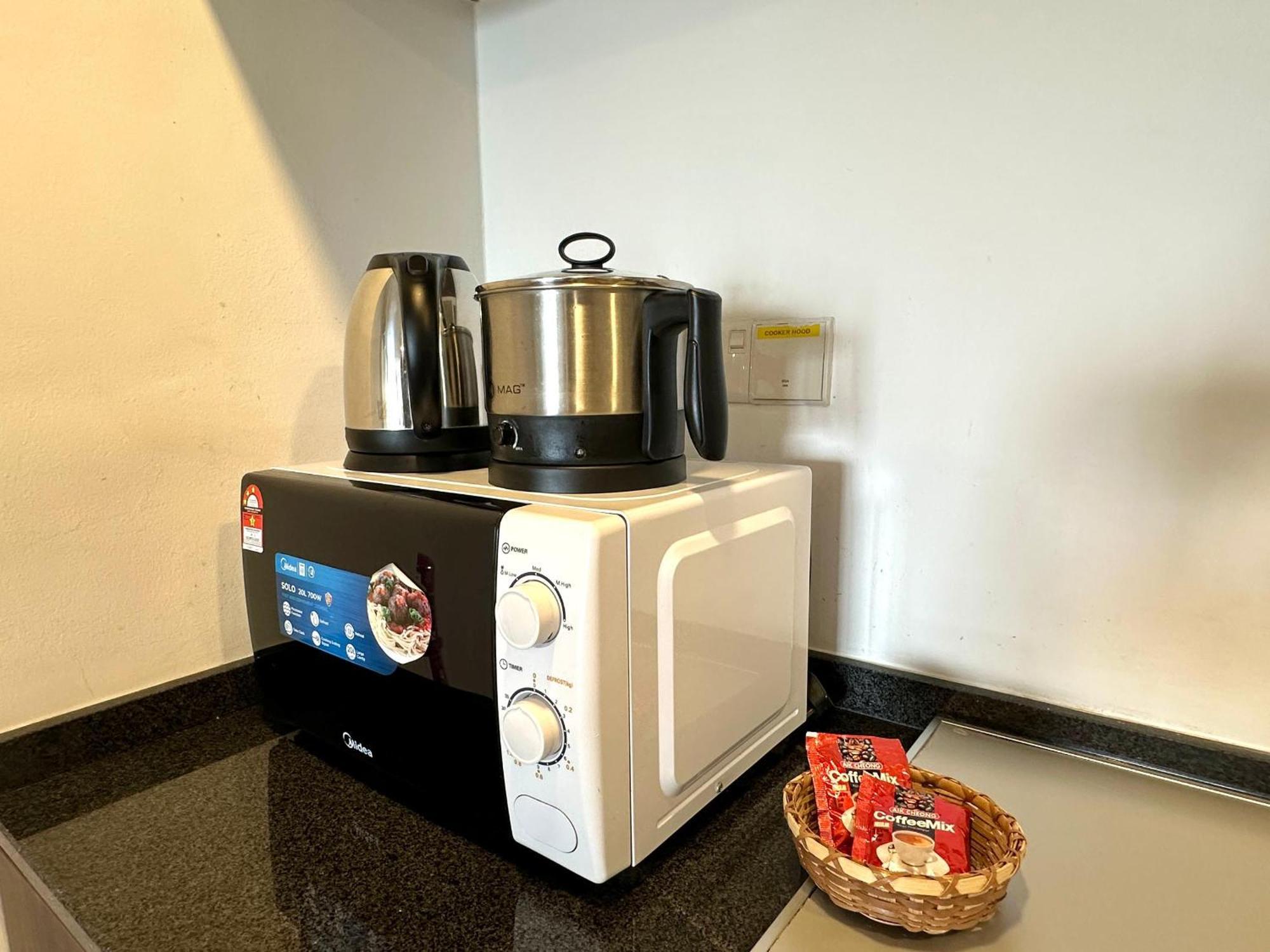 Landmark Stunning High Floor Coast View Studio #Netflix #Fast Wifi Tanjung Tokong Eksteriør billede